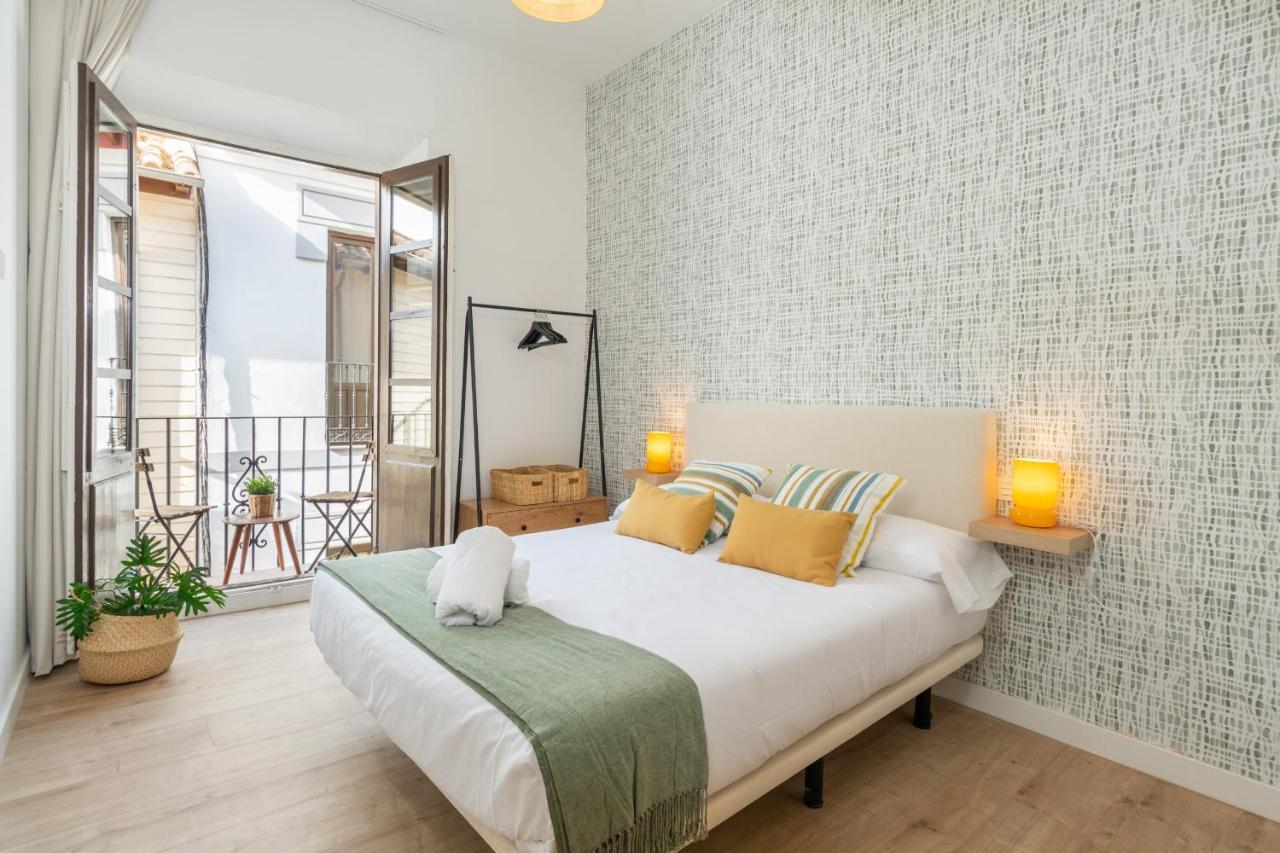 Apartamentos Luna Suites Palacio Dorita Granada Esterno foto