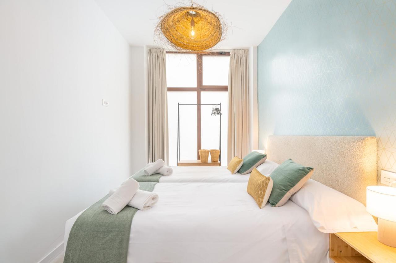 Apartamentos Luna Suites Palacio Dorita Granada Esterno foto