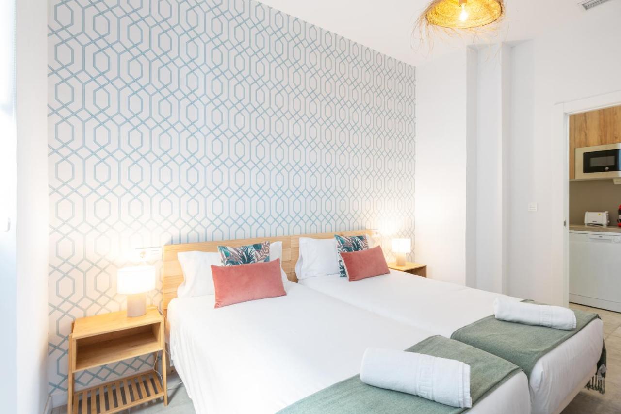 Apartamentos Luna Suites Palacio Dorita Granada Esterno foto