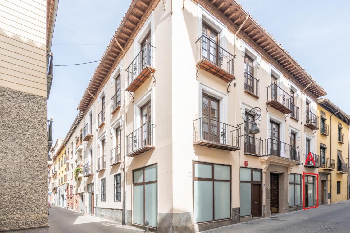 Apartamentos Luna Suites Palacio Dorita Granada Esterno foto